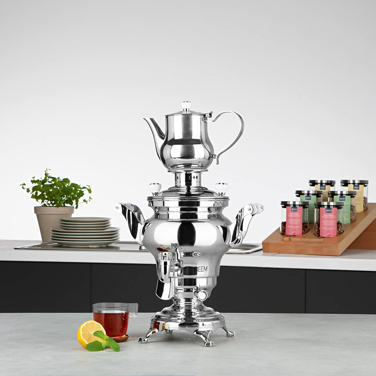 BEEM Odessa + samovar – 3 l | acero inoxidable | tetera turca eléctrica | 1800 W | 1 l tetera de acero inoxidable con colador | hervidor de agua de 3 l | dispensador con una sola mano
