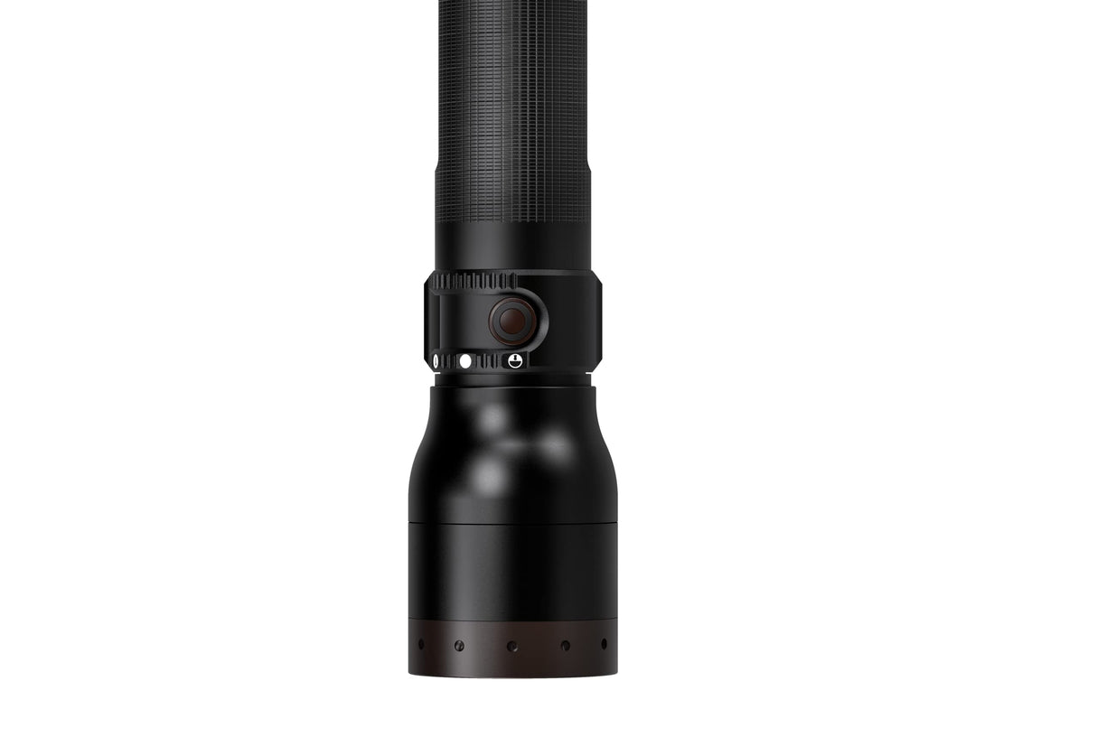 Ledlenser P17R Core | 2020 | Linterna LED Recargable, Brillante 1200lm, alcance de 560m, Linterna Robusta, SOS, Modo Estroboscópico, 200h de autonomía, Impermeable IP54, Seguridad, Senderismo, Camping
