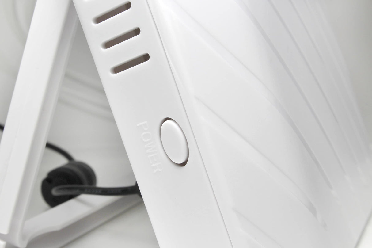 XORO MLT 500 - Sistema de Antena WiFi 4G LTE para caravanas y autocaravanas, función de Punto de Acceso WiFi, Tarjeta SIM en el Router, Interfaz Web, Incluye Cable