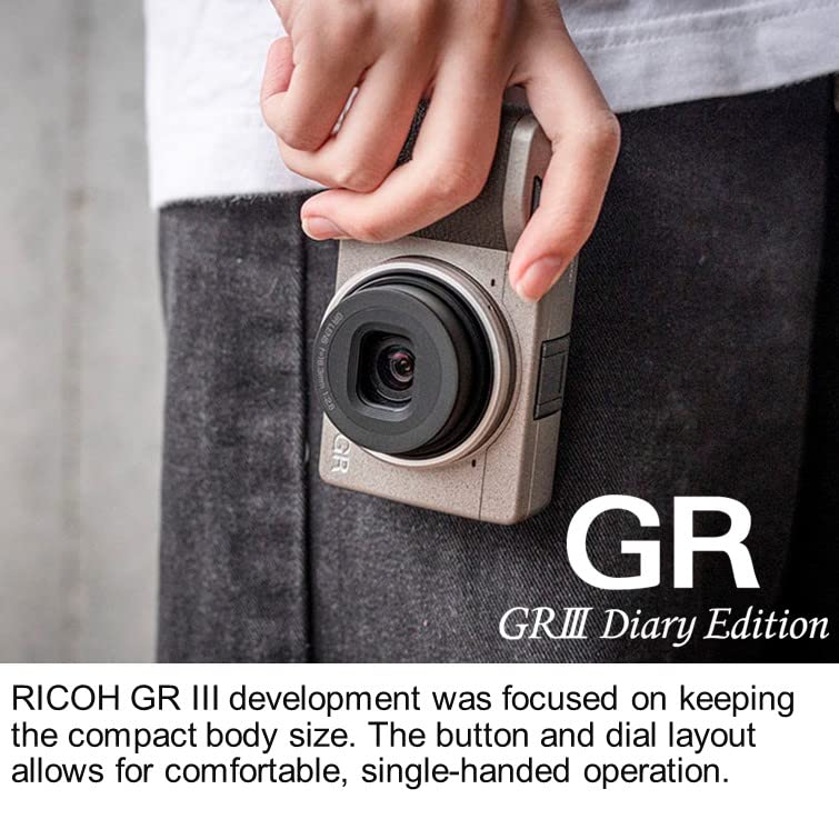 Ricoh GR III Diary Edition, Cuerpo Gris cálido Metalizado con Agarre marrón Oscuro y Anillo Plateado Natural, Sensor CMOS de tamaño APS-C de 24MP, Objetivo GR de 28mmF2.8