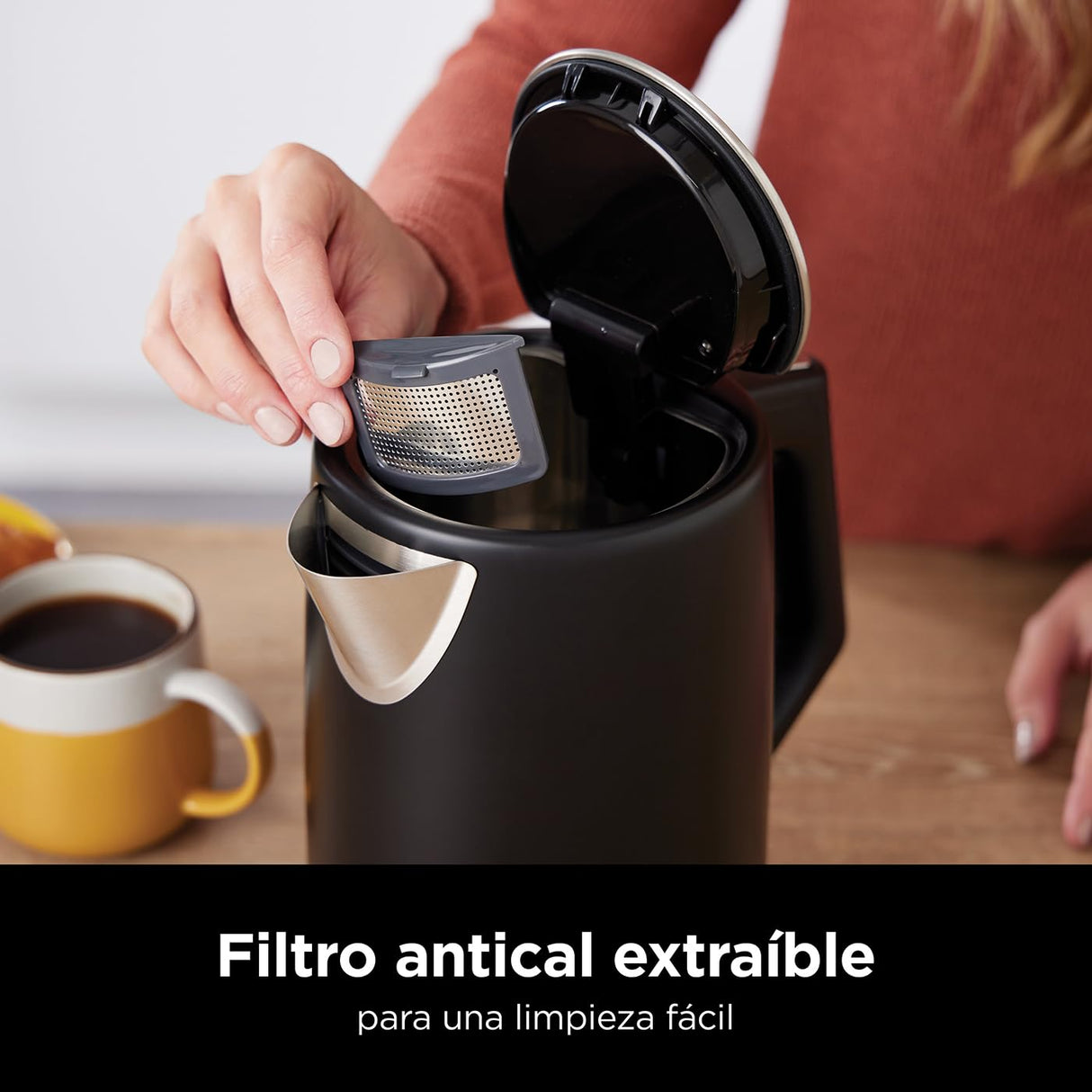 Ninja Hervidor de agua con temperatura regulable, 1,7 l, con control de temperatura, pantalla LED, fácil de usar con hervido rápido y función Hold Temp, en negro mate, KT200EU