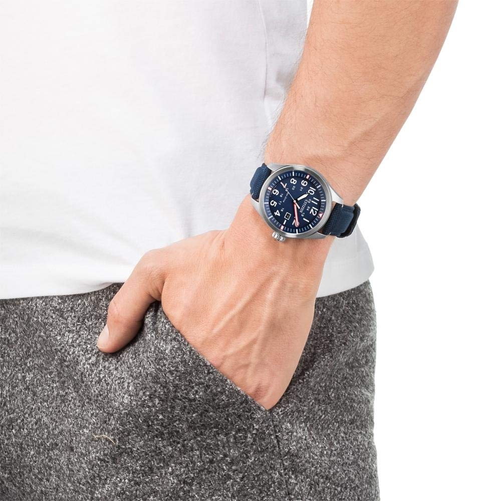 Citizen Reloj Analógico para Hombre de Cuarzo con Correa en Nailon AW5000-16L