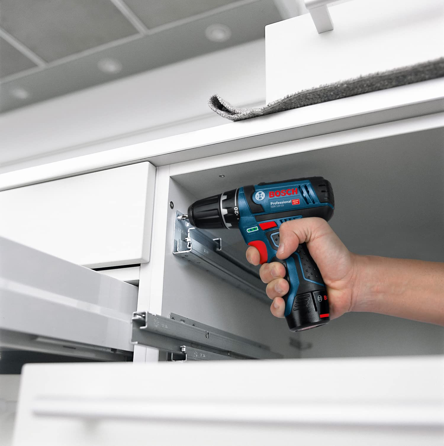 Bosch Professional 12V System - Set atornillador GSR 12V-15 + amoladora a batería GWS 12V-76 (2 baterías x 2.0Ah, en L-BOXX)