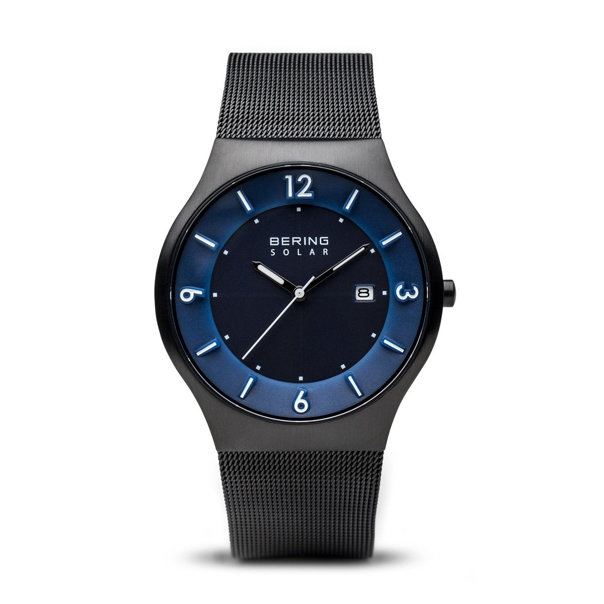 BERING 14440-227 Reloj solar para hombre con caja de acero inoxidable de 40 mm con acabado negro y esfera azul, correa milanesa, cristal de zafiro y resistencia al agua de 5 ATM