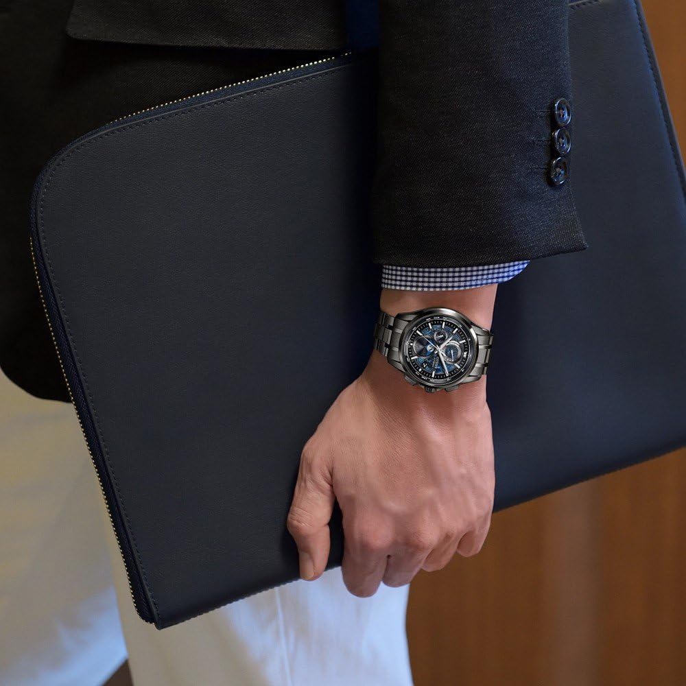CITIZEN Reloj Multiesfera para Hombres de Eco-Drive con Correa en Titán BY1008-67L