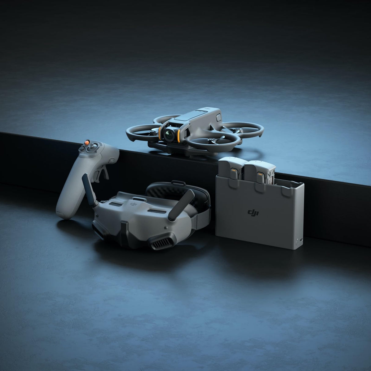 Pack DJI Avata 2 Explorer (3 baterías), dron FPV con cámara 4K, experiencia inmersiva, acrobacias con un toque, FOV de 155°, dron con cámara con Goggles Integra y RC Motion 2