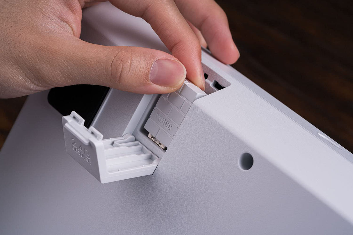 8BitDo Arcade Stick For Xbox & PC (Windows 10) - White