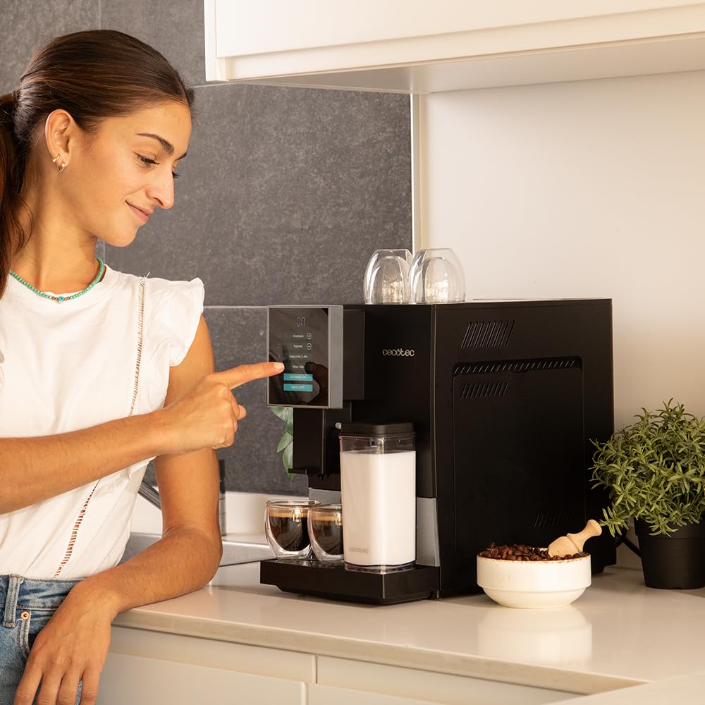 Cecotec Cafetera Superautomática Cremmaet Compactccino Black Silver, 19 Bares, Sistema Thermoblock, Grano recién molido con Plug&Play, Depósito 150gr café con molinillo, 1,1 L agua, 400ml leche