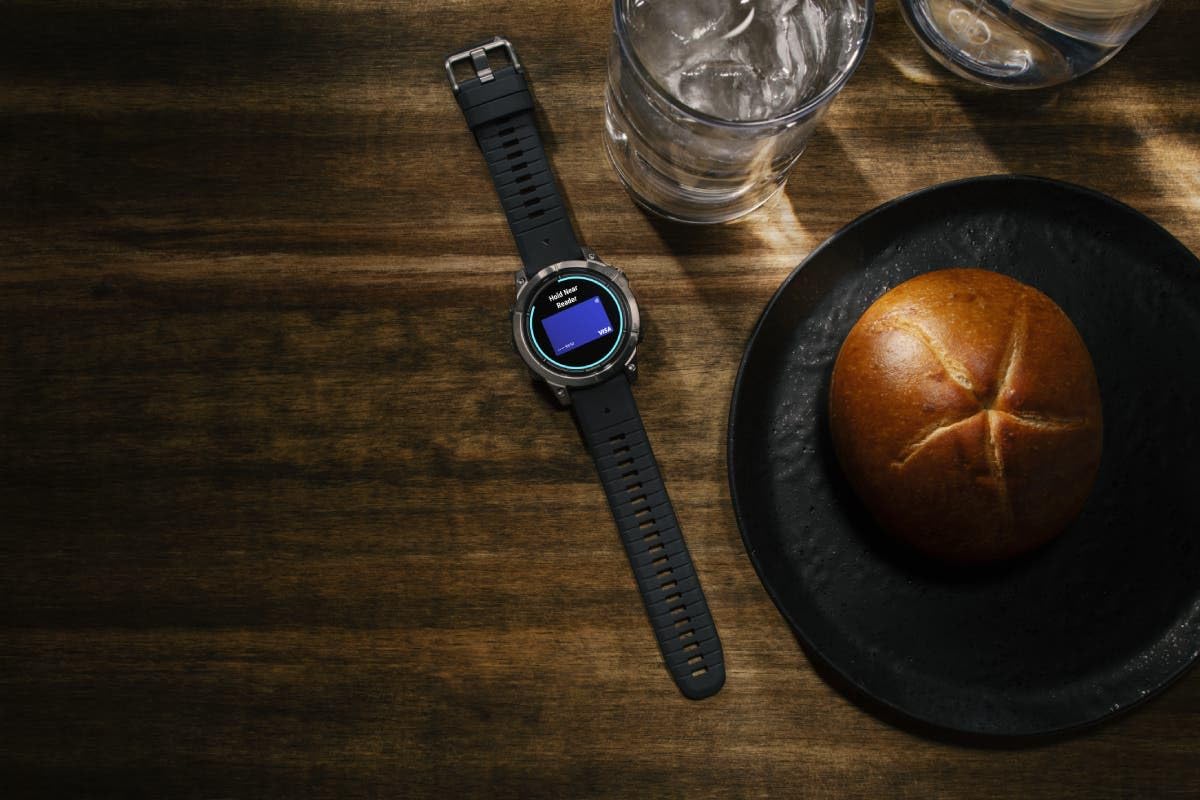 Garmin Epix (Gen 2) Pro 47mm - Reloj de alto rendimiento GPS multideporte con Pantalla táctil AMOLED, Linterna LED, Frecuencia cardíaca, Mapas y hasta 16 días de autonomía, Negro