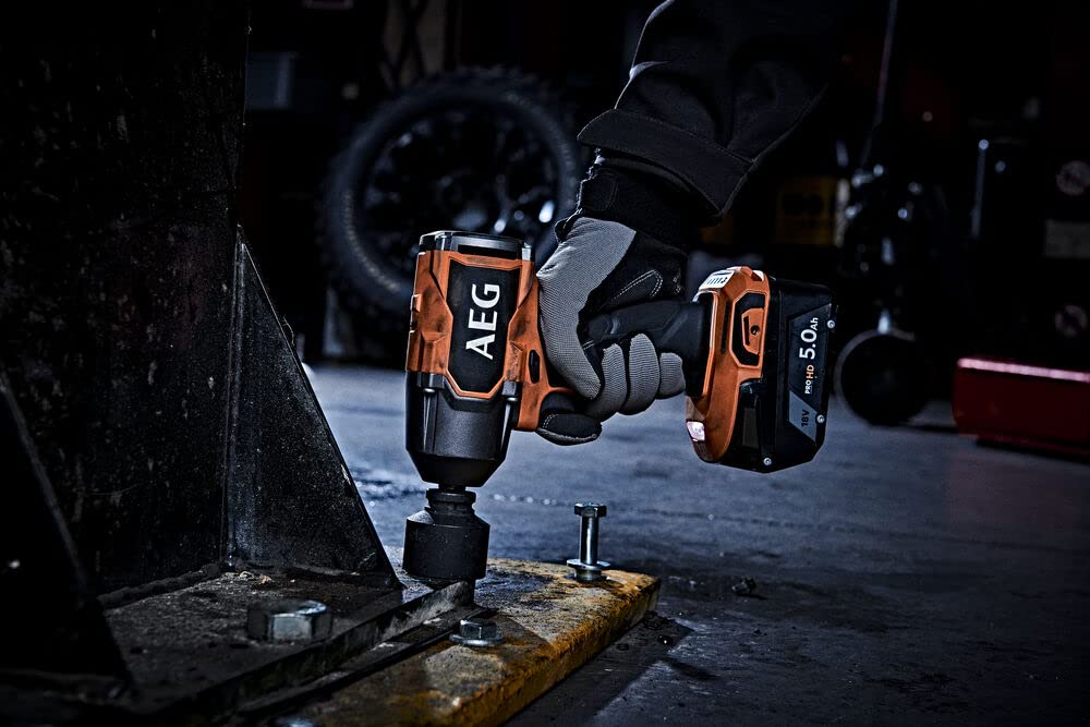 AEG Llave de Impacto de par medio sin Escobillas, 18V 1/2"