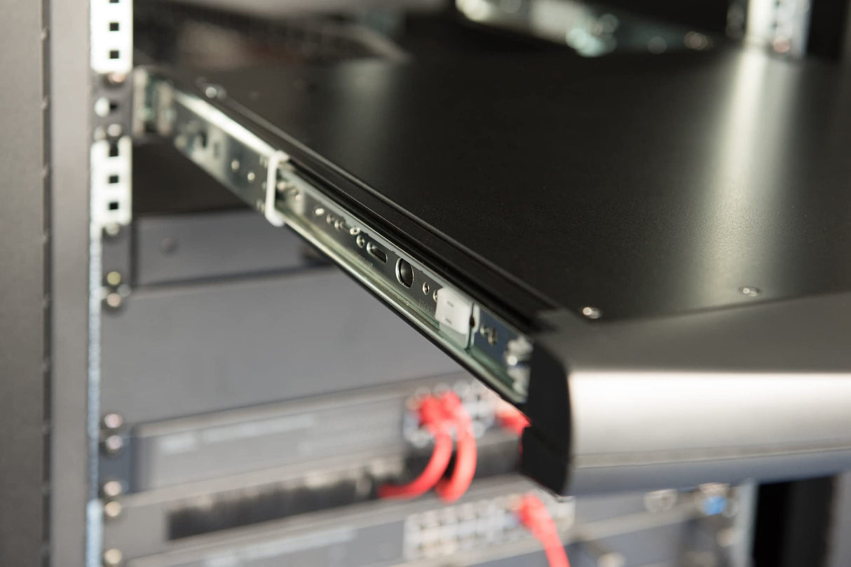 Digitus DS-72211 - Consola de rack (48,3 cm (19"), 1366 x 768 Pixeles, 1000:1, TFT, 16,78 millones de colores, Italiano)
