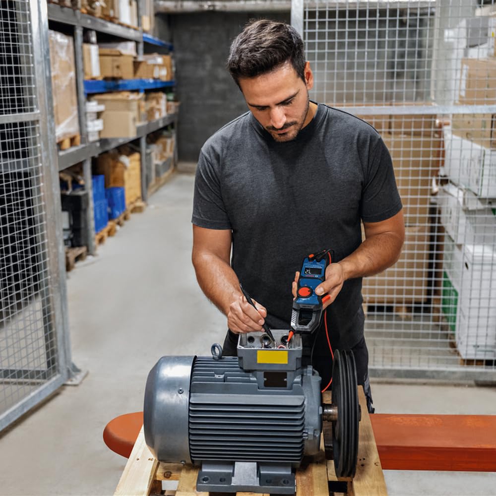 Bosch Professional Amperímetro de Gancho GMC 600-15 (Pinza amperimétrica True RMS, corriente alterna hasta 600 A, tensión hasta 600 V AC/DC, 2 x 1,5 V LR06 (AA), tiras métricas MS 90, bolsa)