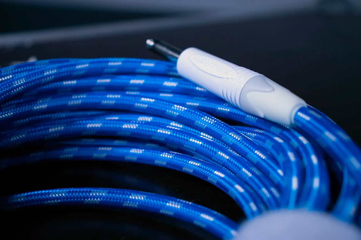 CORDIAL - CXI6PP-SKY-SILENT - Cable de guitarra jack Silent tweed azul 6 m, Conectores NEUTRIK 6,35 mm con Silent - Funda textil blanca/azul, Pico