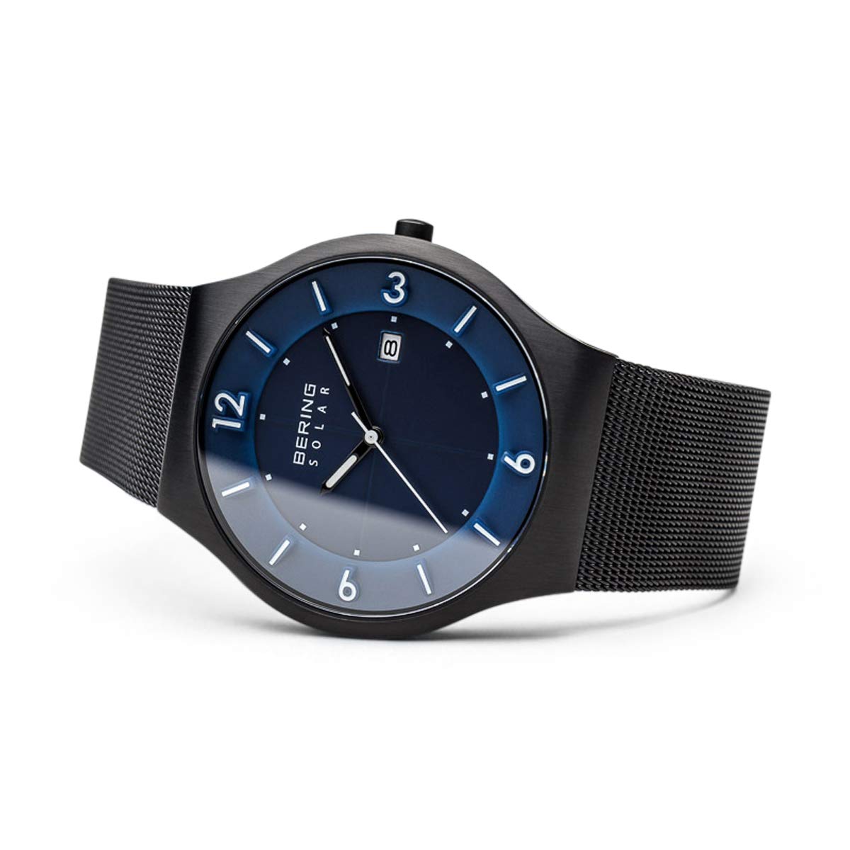 BERING 14440-227 Reloj solar para hombre con caja de acero inoxidable de 40 mm con acabado negro y esfera azul, correa milanesa, cristal de zafiro y resistencia al agua de 5 ATM