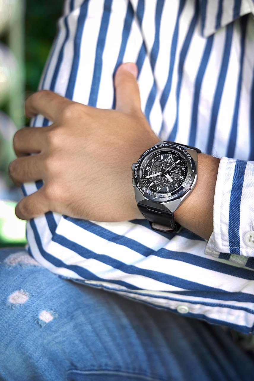 Citizen Reloj Analógico-Digital para Hombres de Eco-Drive con Correa en Cuero JY8149-05E
