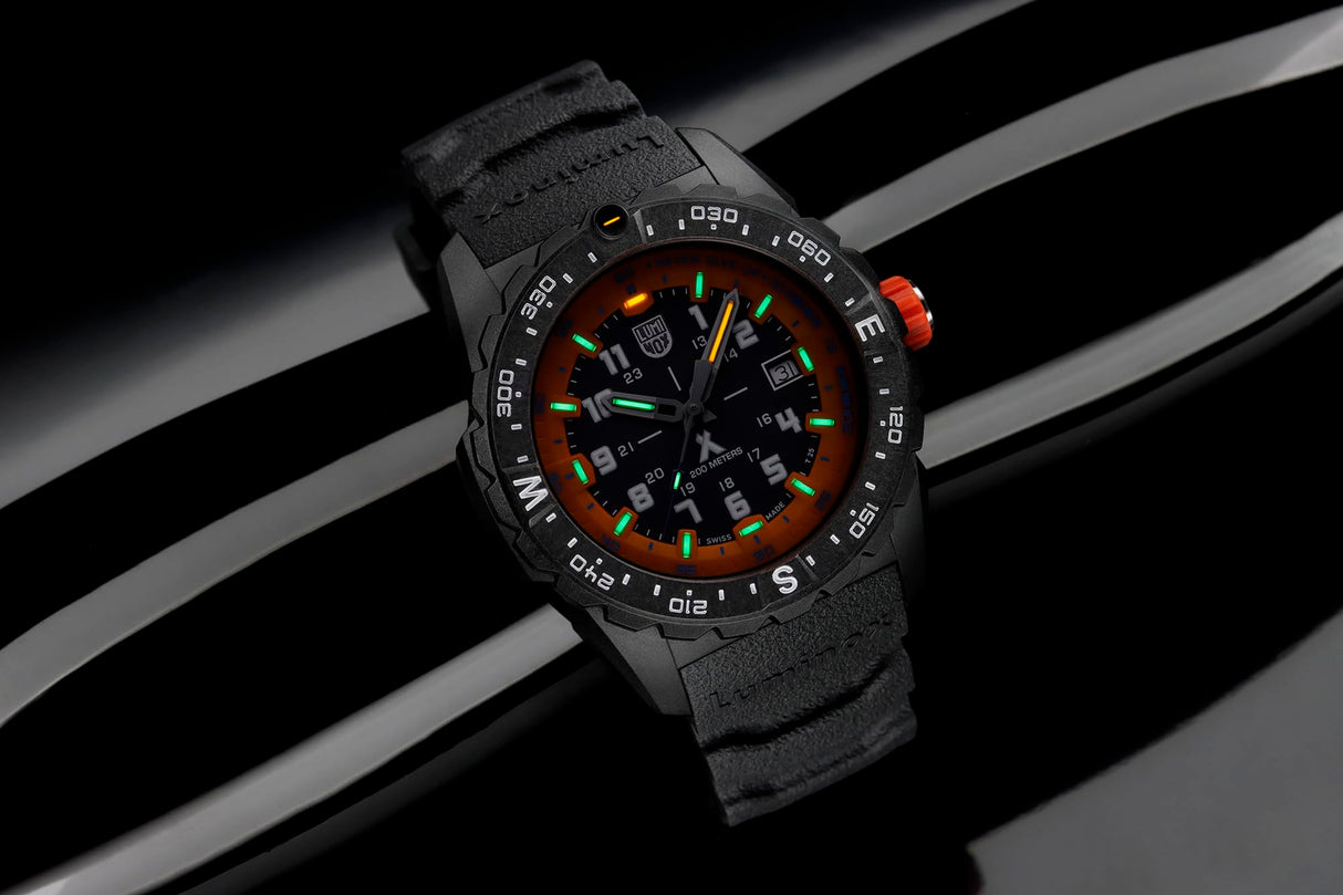 Luminox Reloj Analógico para Hombres de Cuarzo Suizo con Correa en Caucho XB.3739