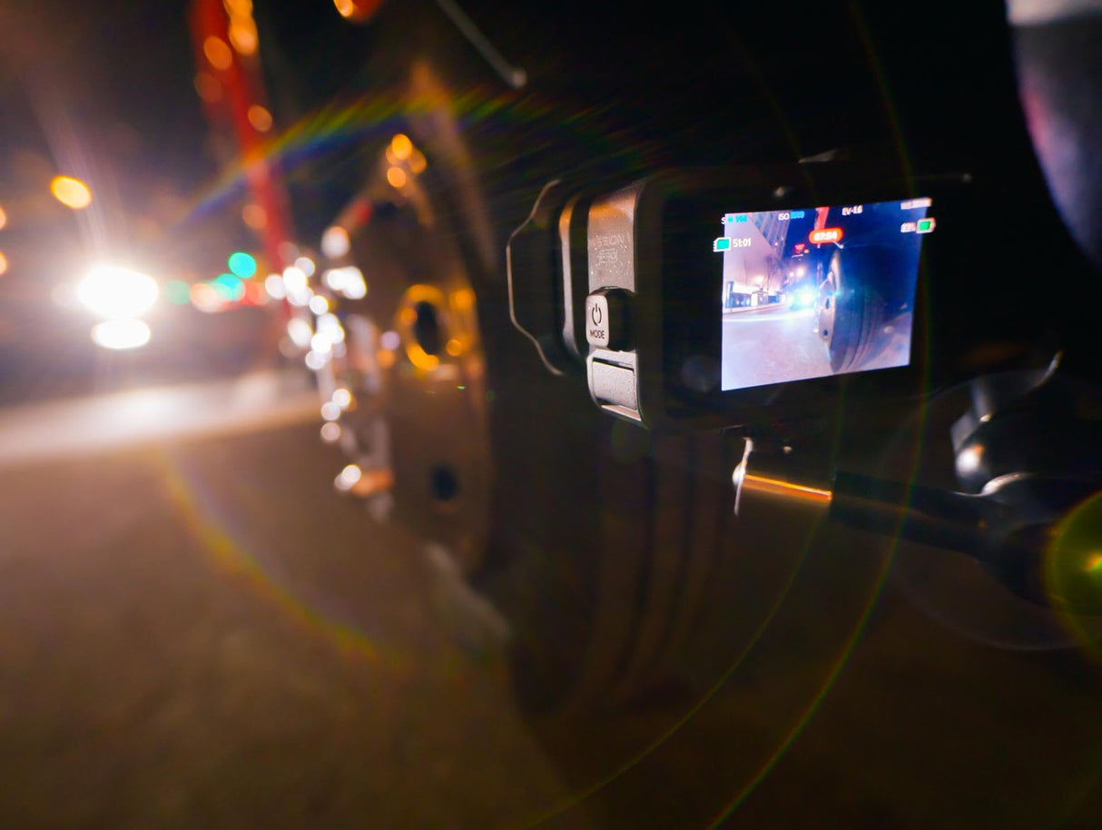 GoPro Mission 1 Pro - Cámara de acción compacta para Cine con vídeo 8K60, Sensor de 1", Rendimiento avanzado en Condiciones de Poca luz, Fotos de 50 MP, cámara Lenta a 960 fps y estabilización