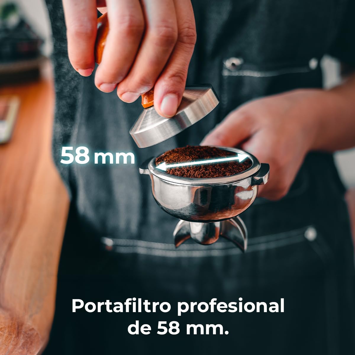 Cecotec Cafetera Express Barista Baristeo Classic. 2700W, Bomba 15 Bares, Control Pid, Doble Calentamiento, depósito 2.5L, Vaporizador, Grifos Profesionales, Extracción Crema, Diseño Profesional