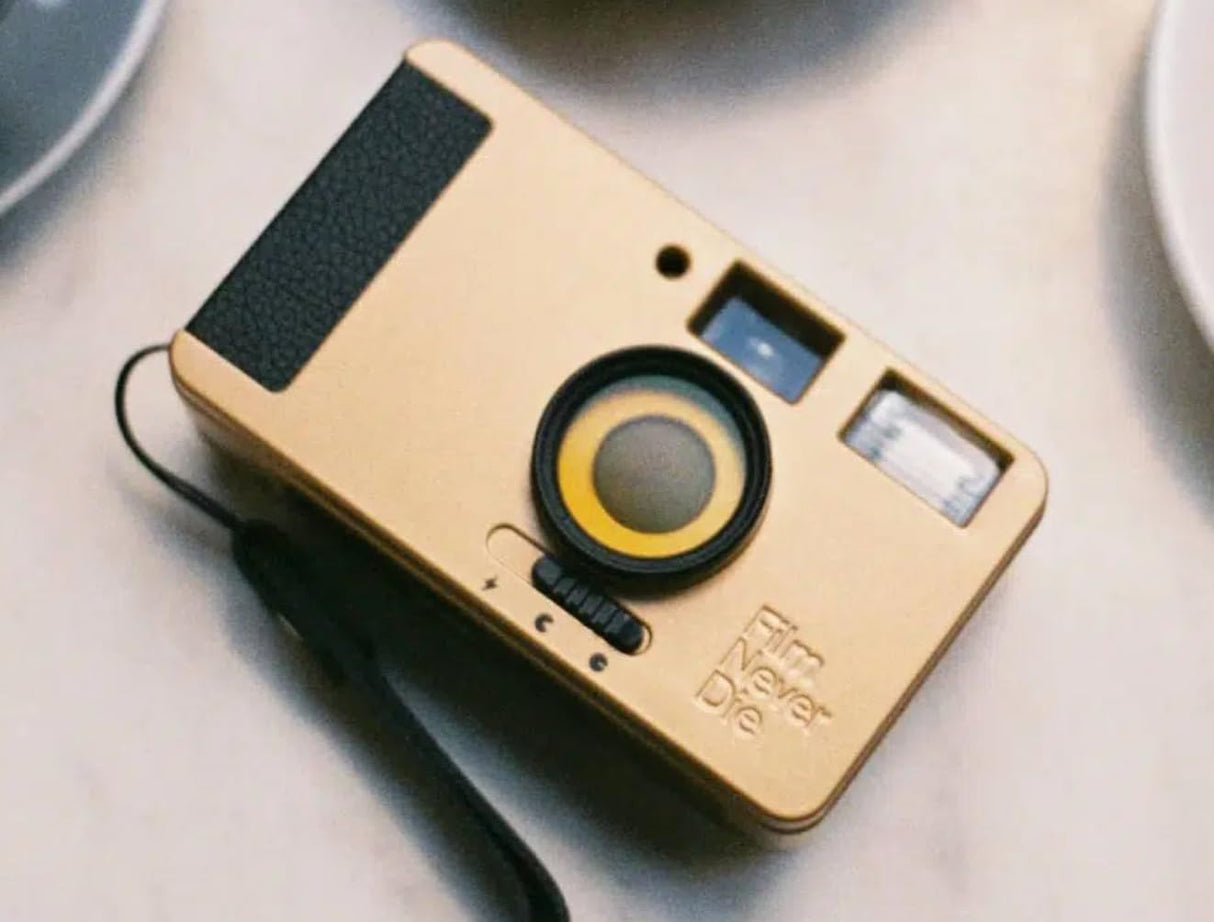 Nana Film Never Die - Juego de cámara con Motor de 35 mm, Color Bronce