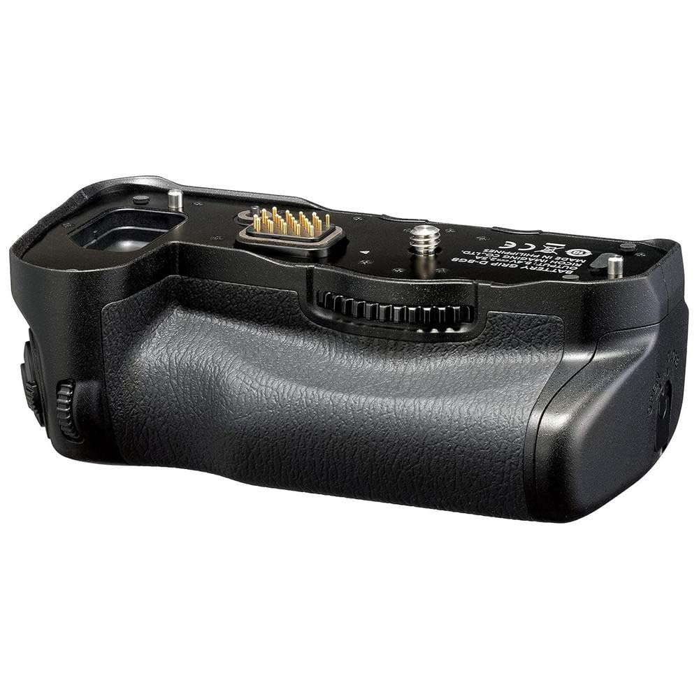 Pentax K-3 Mark III APS-C - Kit para cámaras réflex Digitales (Incluye Mango, 2 Pilas), Color Negro