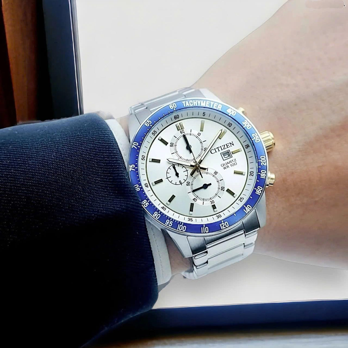 Citizen Reloj Analógico para Hombres de Cuarzo con Correa en Acero Inoxidable AN3686-53A