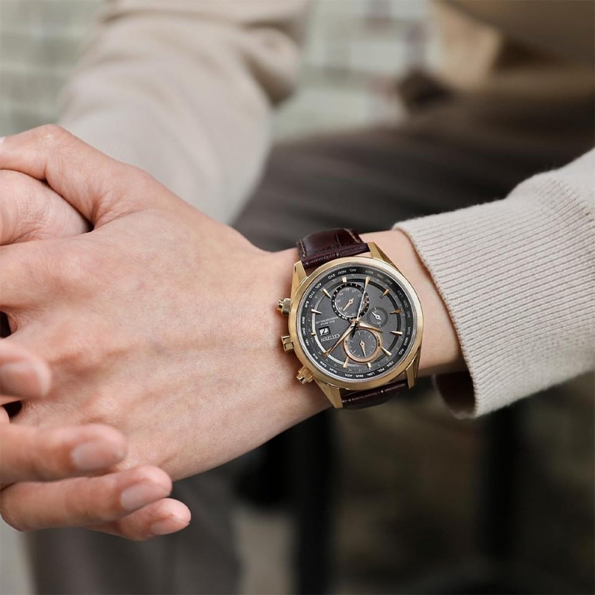 CITIZEN Reloj Cronógrafo para Hombres de Eco-Drive con Correa en Cuero AT8263-10H