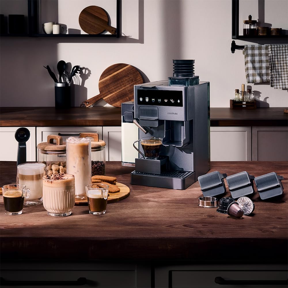 Cecotec Cafetera de Cápsula Freestyle Grind & Latte. 1400W, 20Bares, Multicápsulas, Café Grano 40g, Molinillo Cónico, 1.6L Depósito Agua, 300ml Leche, Thermoblock, Pantalla Táctil, Limpieza Automática