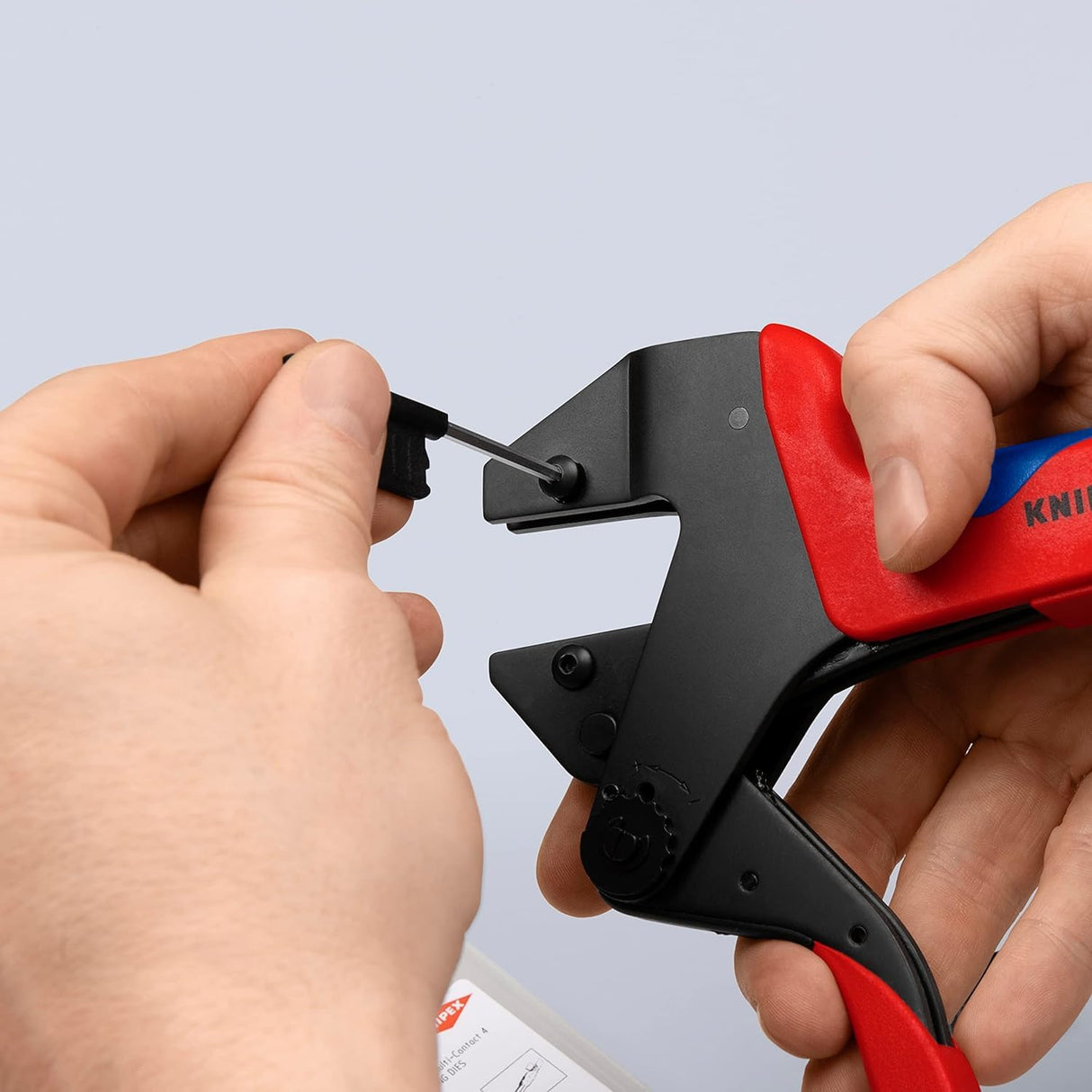 Knipex Crimpadora de sistema para mordazas intercambiables bruñido, con fundas multicomponentes 200 mm 97 43 200