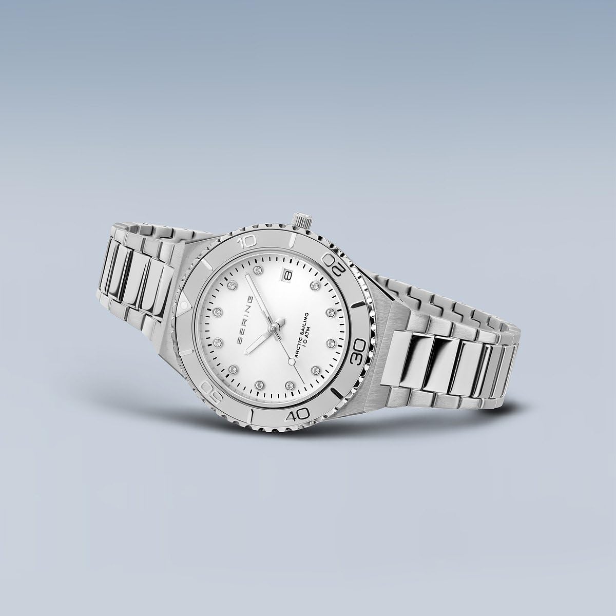 BERING 18936-704 Reloj de Cuarzo para Mujer con Caja de Acero Inoxidable Plateado de 36 mm, Esfera Blanca, Brazalete y Detalles de Acero Inoxidable, Resistencia al Agua de 10 ATM