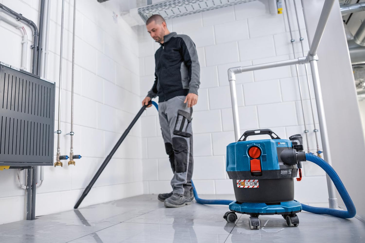 Bosch Professional 18V System extractor de polvo a batería GAS 18V-12 MC (protección frente al polvo de clase M, filtro HEPA, incl. GCT 30-42, 3 bandas de goma elástica, varios accesorios)