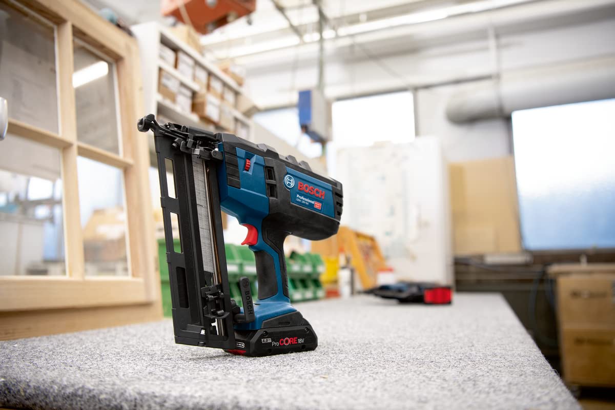 Bosch Professional 18V System GNH 18V-64 - Clavadora a batería para madera (Ø máx. 1,6 mm, clavos 32/64 mm, sin batería, en L-BOXX)