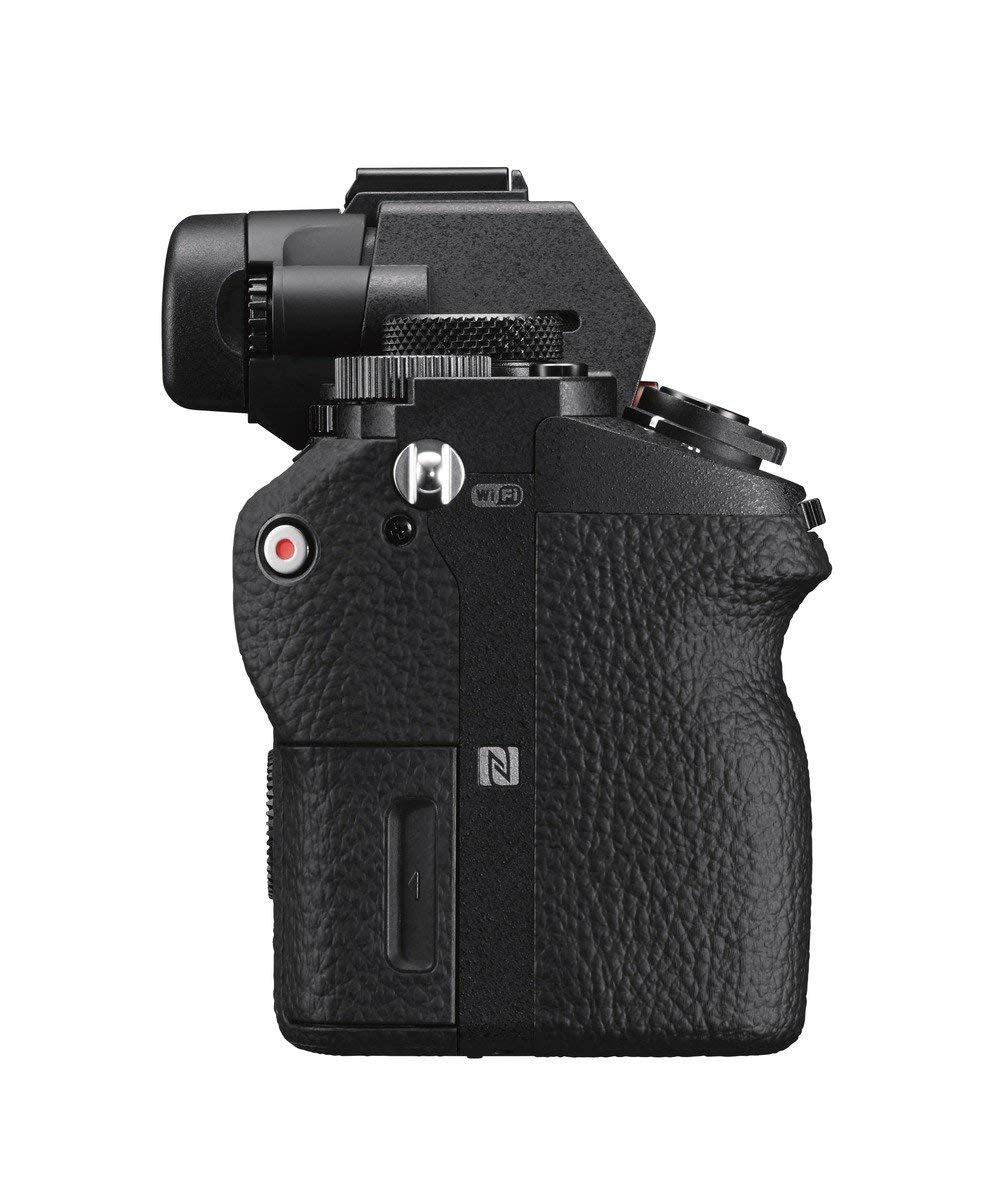 Sony Alpha 7 II - Cámara evil de fotograma completo con objetivo Zoom Zeiss 24-70mm f/4.0, 24.3 Megapíxeles, enfoque automático híbrido rápido, estabilización de imagen óptica de 5 ejes