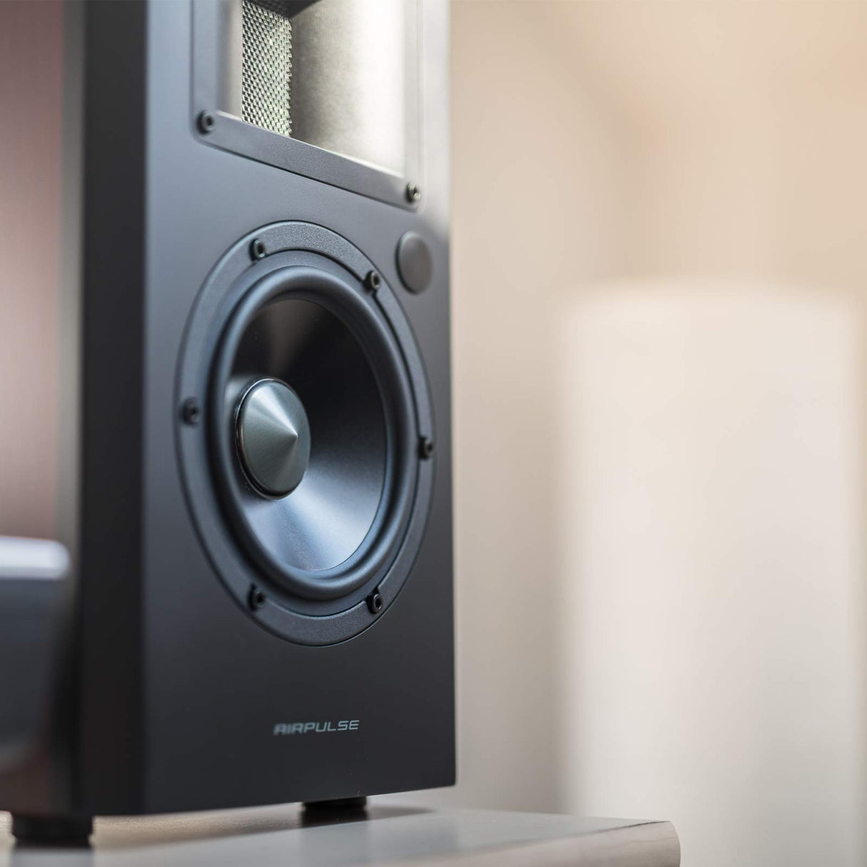 Airpulse A200 Aktives Bücherregal Bluetooth Lautsprechersystem mit Signature Phil Jones Design - Kirschholz
