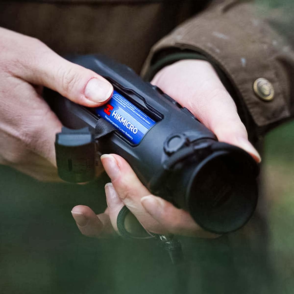 HIKMICRO Lynx LH15 2.0 - Cámara térmica portátil monocular con Alcance de 750 m, Pantalla OLED, Memoria integrada de 16 GB, Punto de Acceso WiFi
