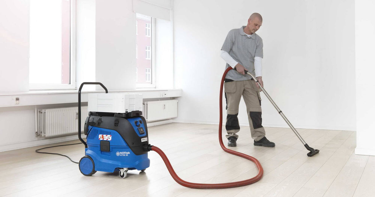 Nilfisk ATTIX 33 30L 1400W Negro, Azul - Extractor de polvo (30 L, 1400 W, Negro, Azul, Secar, 25 kPa, 75 L/s)