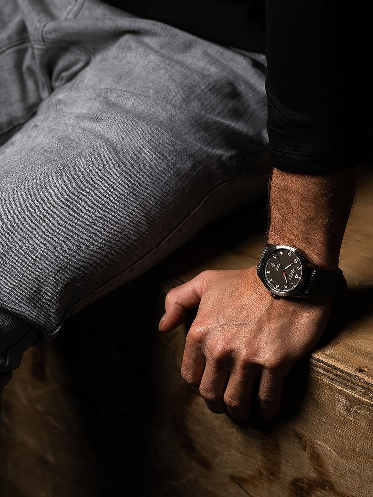 Alpina Reloj Analógico para Hombre de Cuarzo con Correa en Acero Inoxidable mid-39662