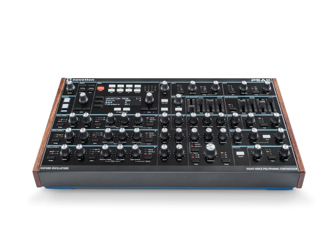 Novation Peak Sintetizador de escritorio polifónico de ocho voces.