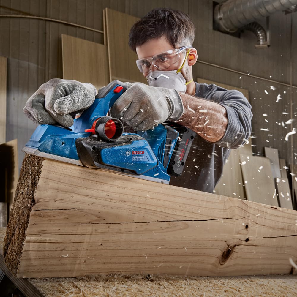 Bosch Professional 18V System cepillo a batería GHO 18V-26 (Brushless, incl. bolsa para polvo, tope paralelo, 1 cuchilla Wood Razor, sin baterías ni cargador, en L-BOXX)