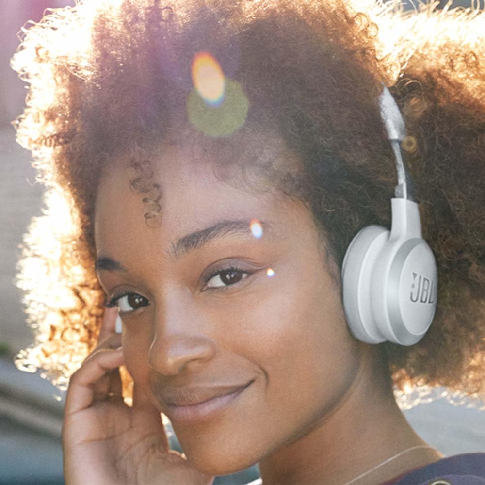 JBL LIVE 460 NC Auriculares supraaurales inalámbricos con cancelación adaptativa de ruido, tecnología Bluetooth, hasta 50h de batería sin NC, asistente de voz y conexión multipunto, blanco