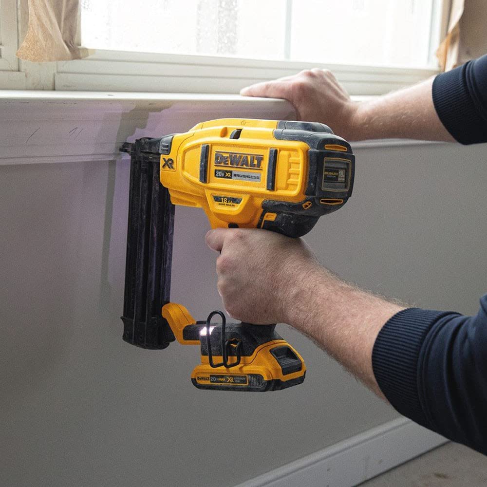 Dewalt DCN680N XR - Clavadora sin escobillas, 18 V, solo el cuerpo, multicolor, tamaño XS