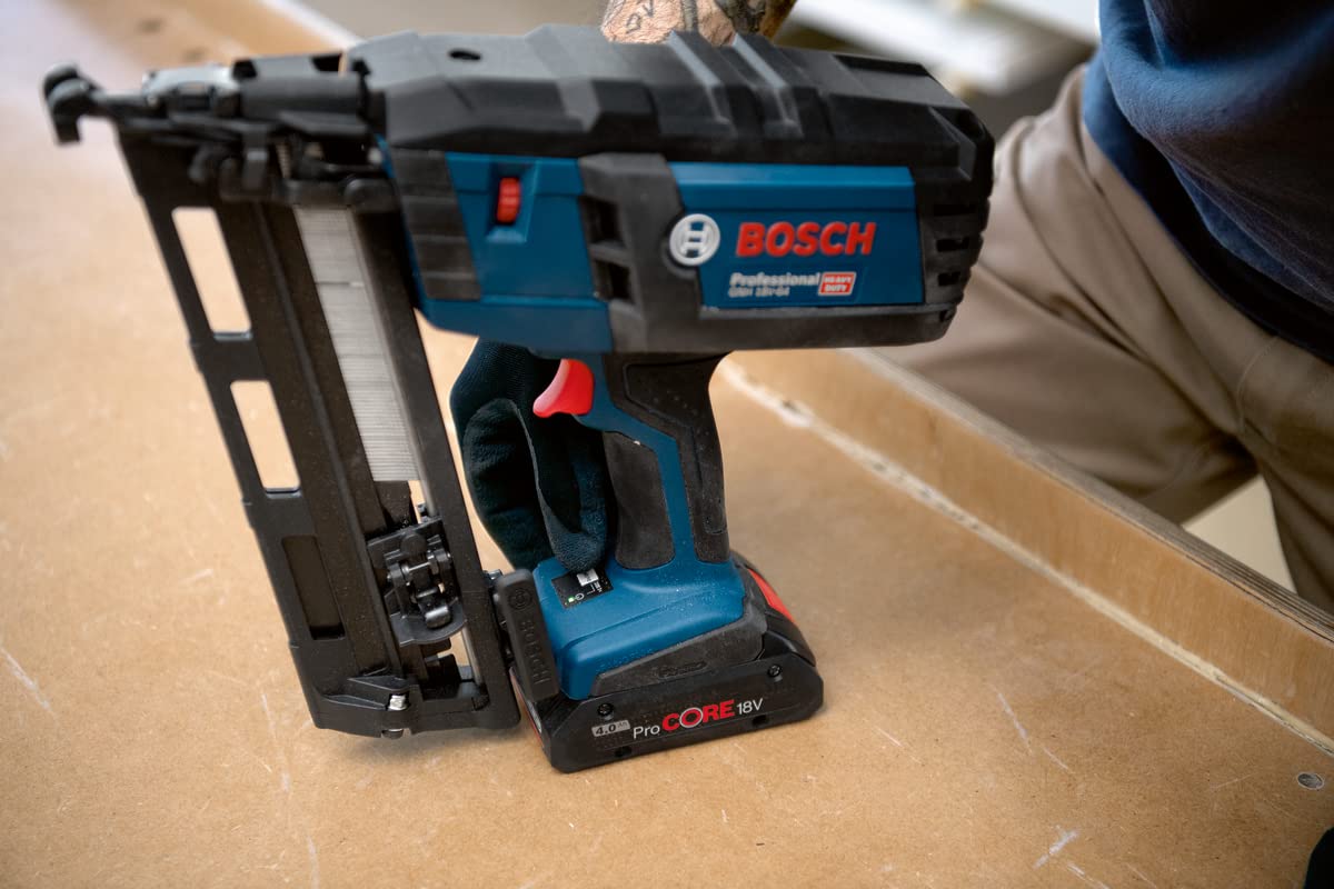Bosch Professional 18V System GNH 18V-64 - Clavadora a batería para madera (Ø máx. 1,6 mm, clavos 32/64 mm, sin batería, en L-BOXX)