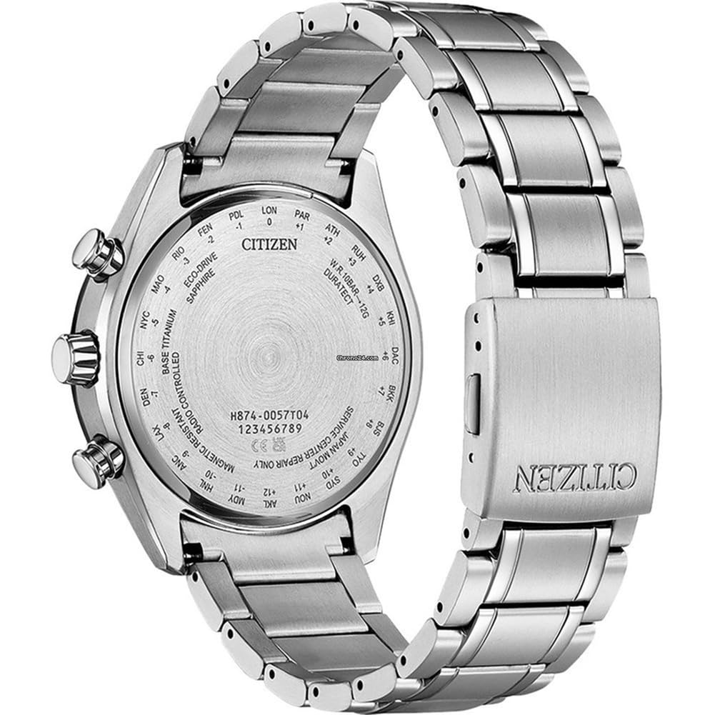 Citizen Reloj Dial Multi para Hombres de Eco-Drive con Correa en Titanio BY1018-80X