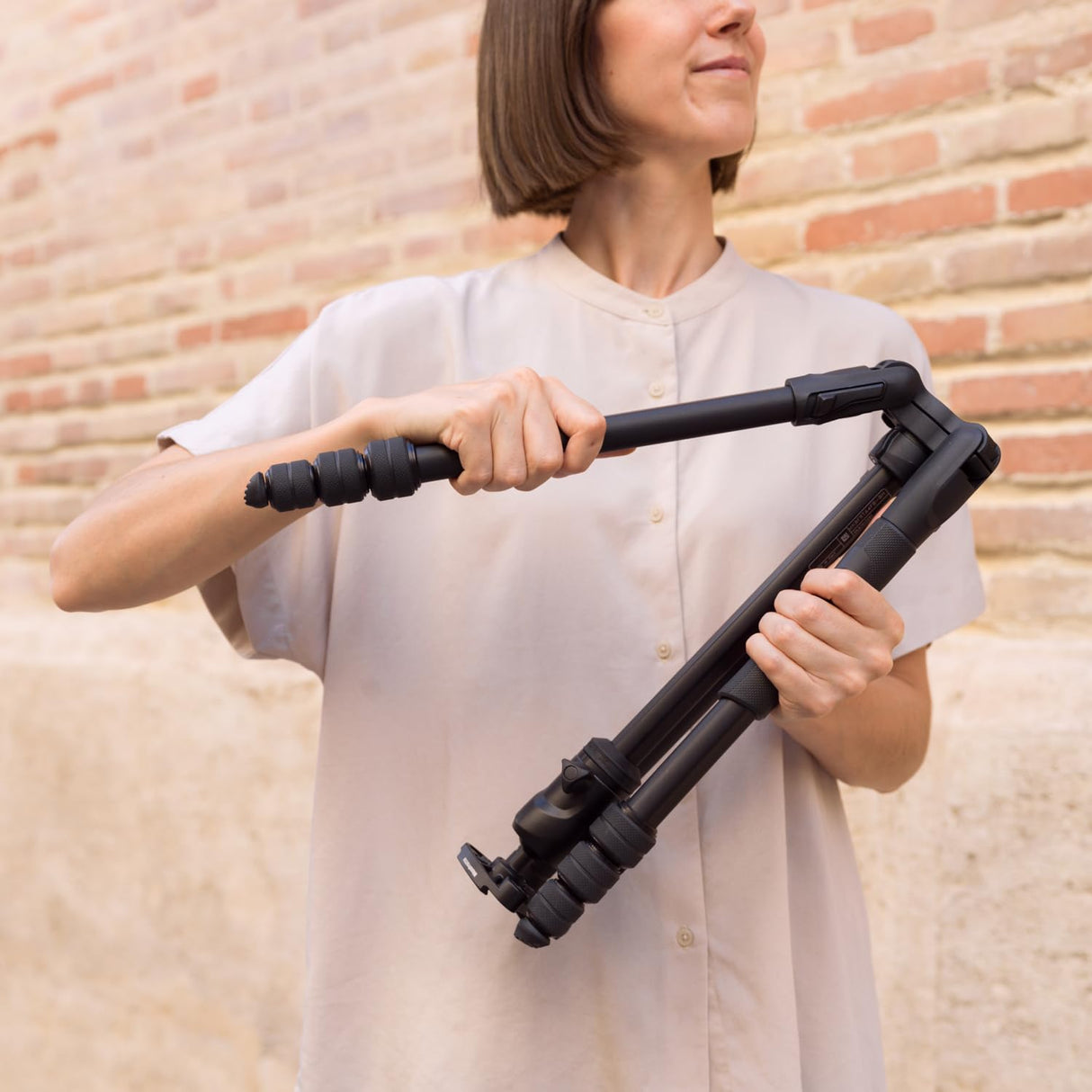 Manfrotto Befree Advanced AS, Trípode de Cámara, Twist Lock, en Aluminio, Compatible Arca-Swiss, Kit Trípode de Viaje Portátil con Rótula, para DSLR, Cámaras sin Espejo, Accesorios de Fotografía