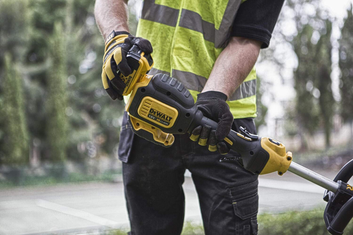 DeWalt DCM561P1-QW DCM561P1-QW-Desbrozadora sin escobillas XR 18V 5.0Ah 33cm, 18 V