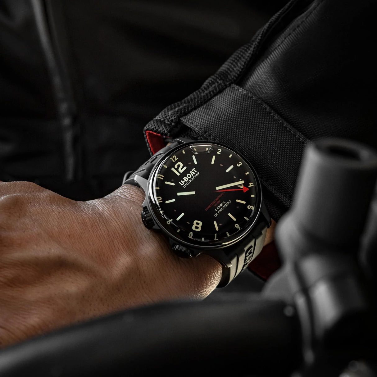 U-Boat Analógico mid-32445