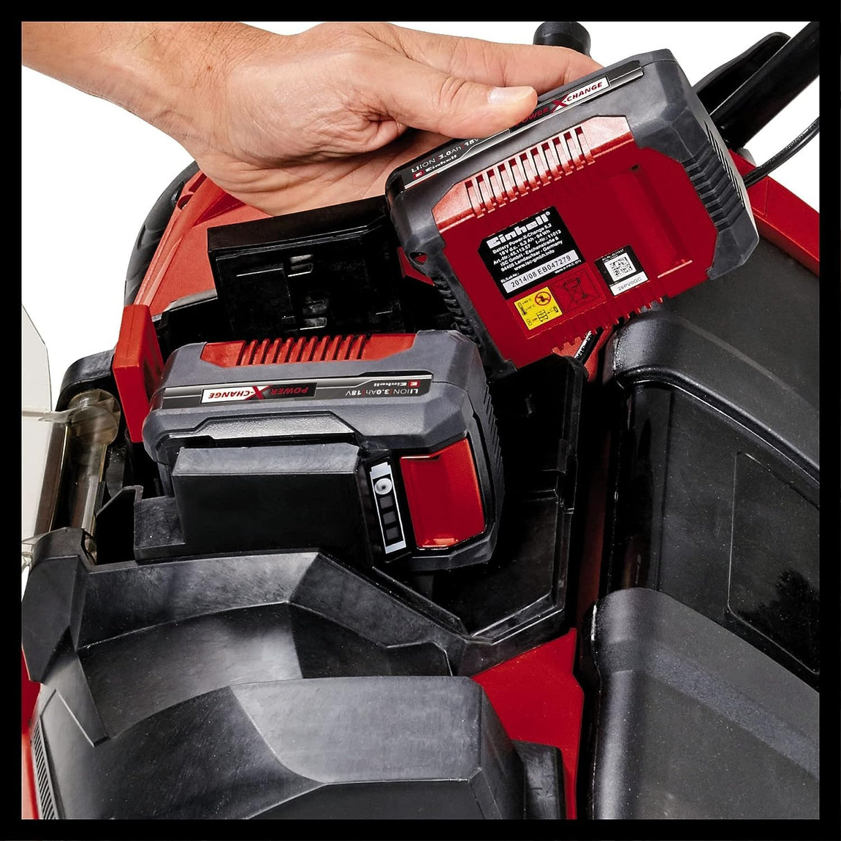 Einhell GE-SC 35/1 Li - Escarrificador Baterías sin Escobillas , 2x18 V (ancho de corte 35cm, hasta 400m² de jardín, sin batería) (ref. 3420650)