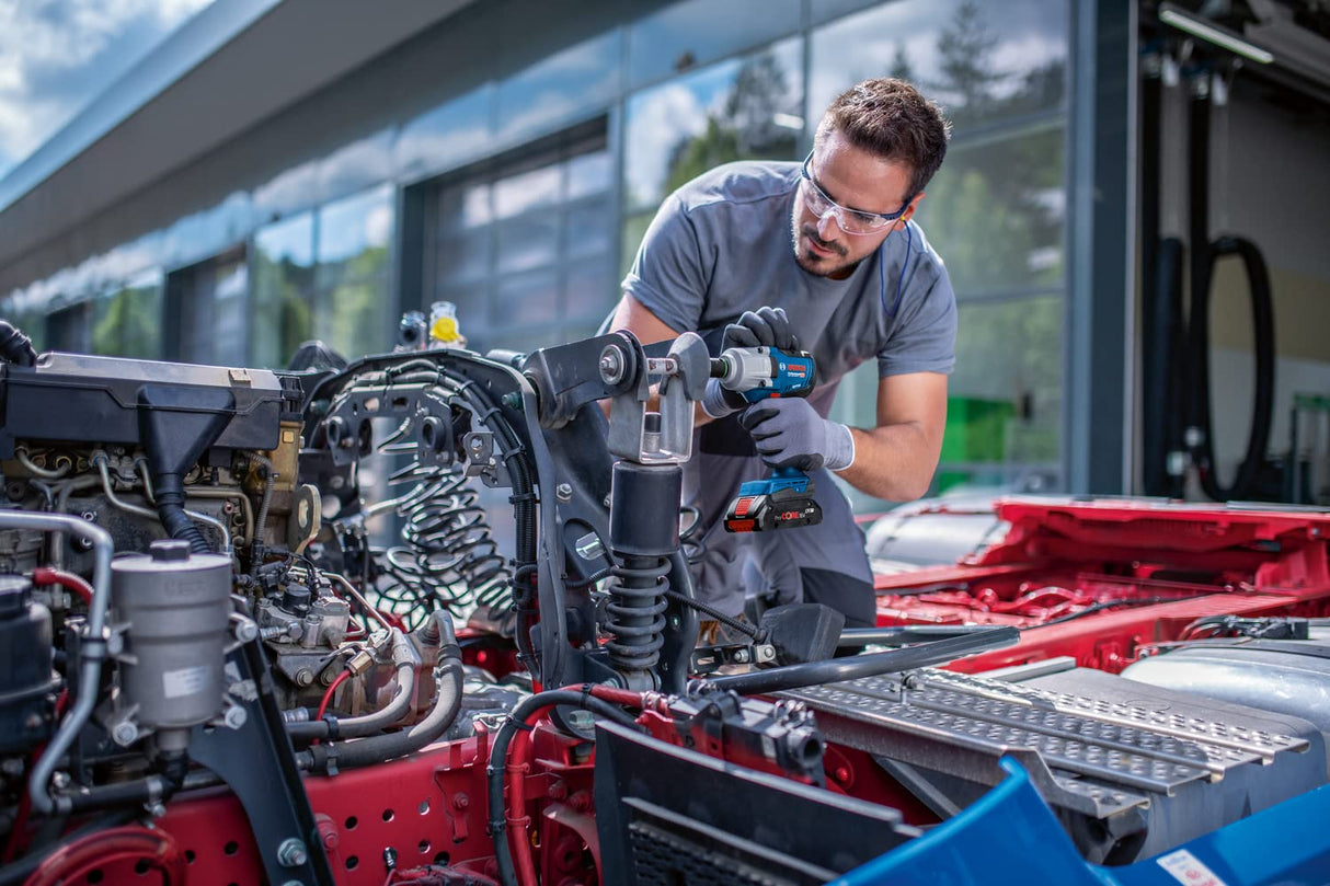 Bosch Professional 18V System GDS 18V-450 PC - Atornillador de impacto a batería (450 Nm, arranque 800 Nm, Connectivity, 2 baterías ProCORE 4.0 Ah, en L-BOXX)