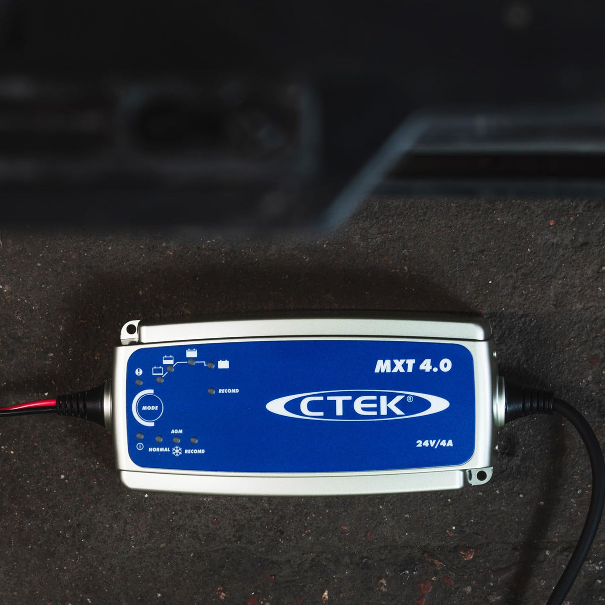 CTEK MXT 4.0 Cargador De Batería 24V De 8 Pasos para Baterías Pequeñas De 24V En Vehículos Comerciales, Sillas De Ruedas Y Limpiadoras Industriales, Modo De Reacondicionamiento Y AGM