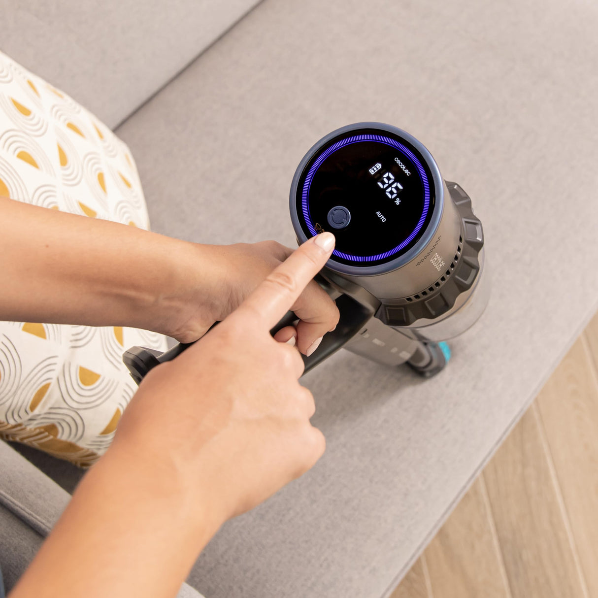 Cecotec Aspirador Escoba sin Cable Conga Rockstar 5500 Hurricane Twice. 3 en 1, Ciclón Paralelo, 630 W, 30 kPa y 180 AW, Autonomía Máxima 90 mins, Tubo Rígido, Doble Rodillo, Accesorio Muebles