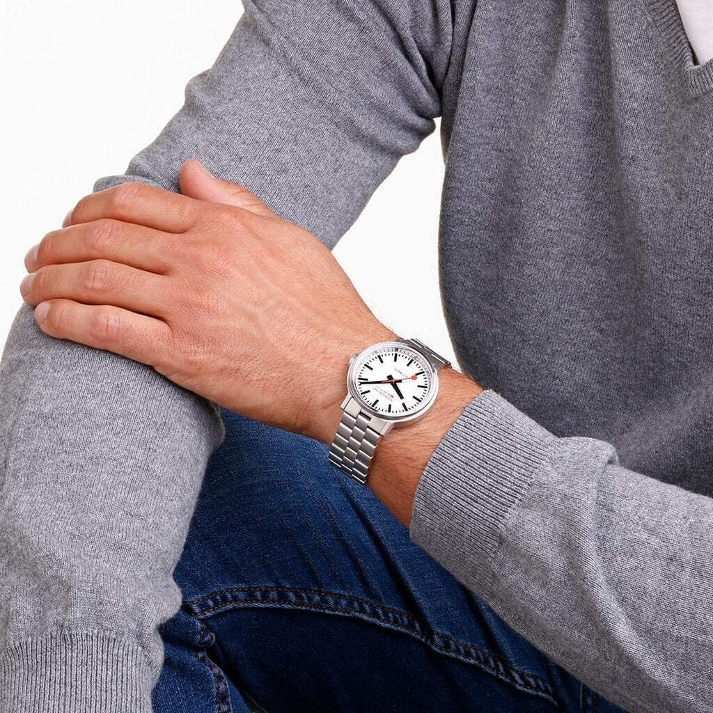 Mondaine Inspección automática MST4161BSJ